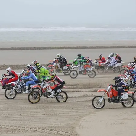 Berck-place & Le Touquet - Sur La Cote D'opale *